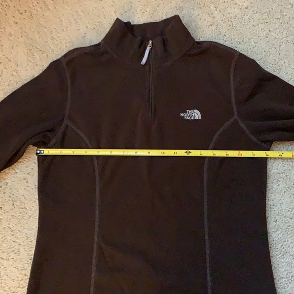 Women’s North Face 1/4 zip pullover - Picture 2 of 8